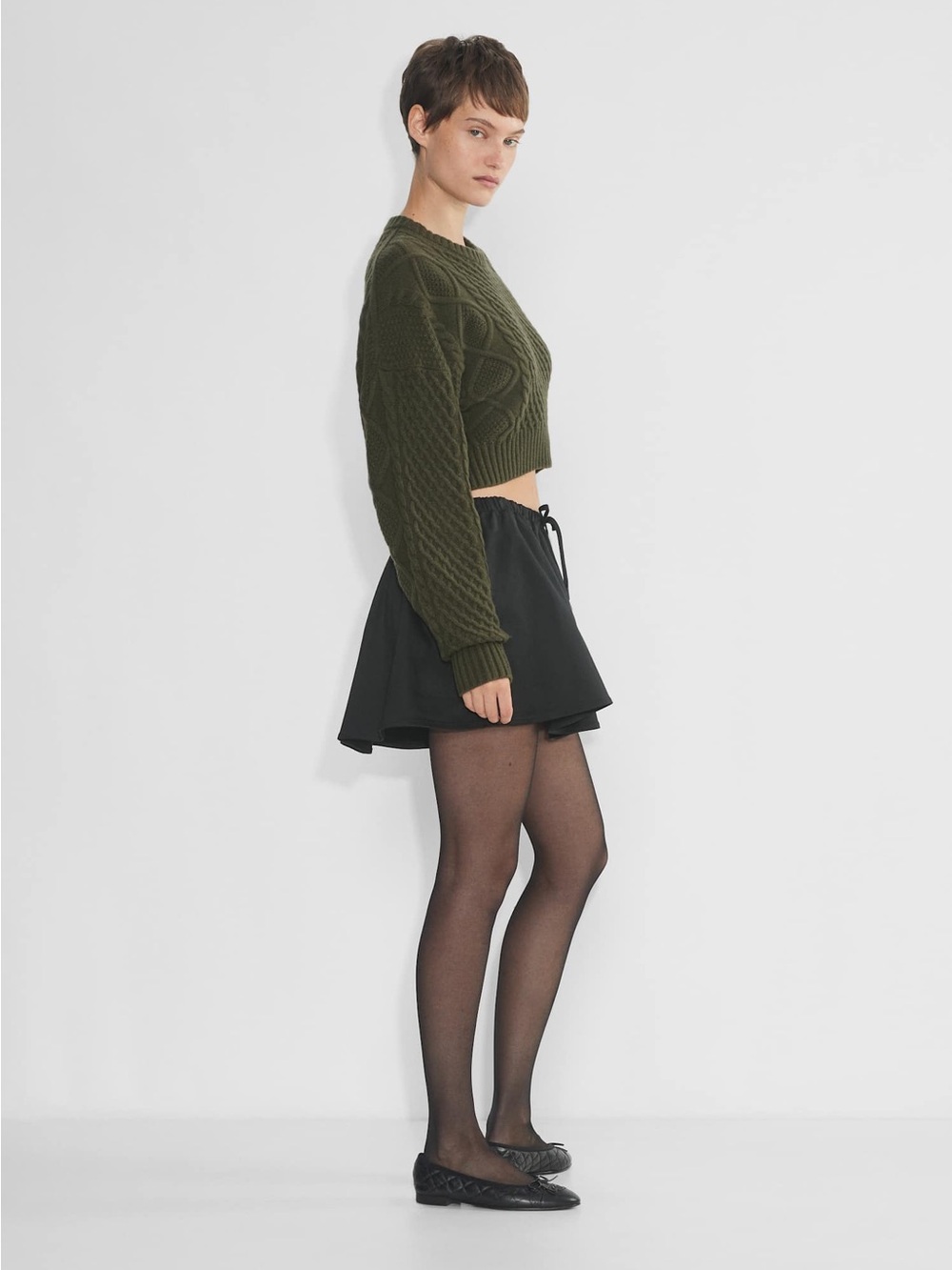 Aritzia Peggy Cropped Cable Knit Sweater - Olive XS - Picture 2 of 9